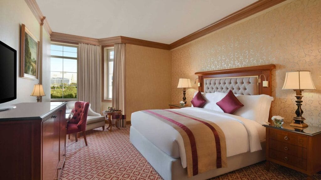 Best Luxury Suites Doha | 5-Star Hotels & Service Apartments