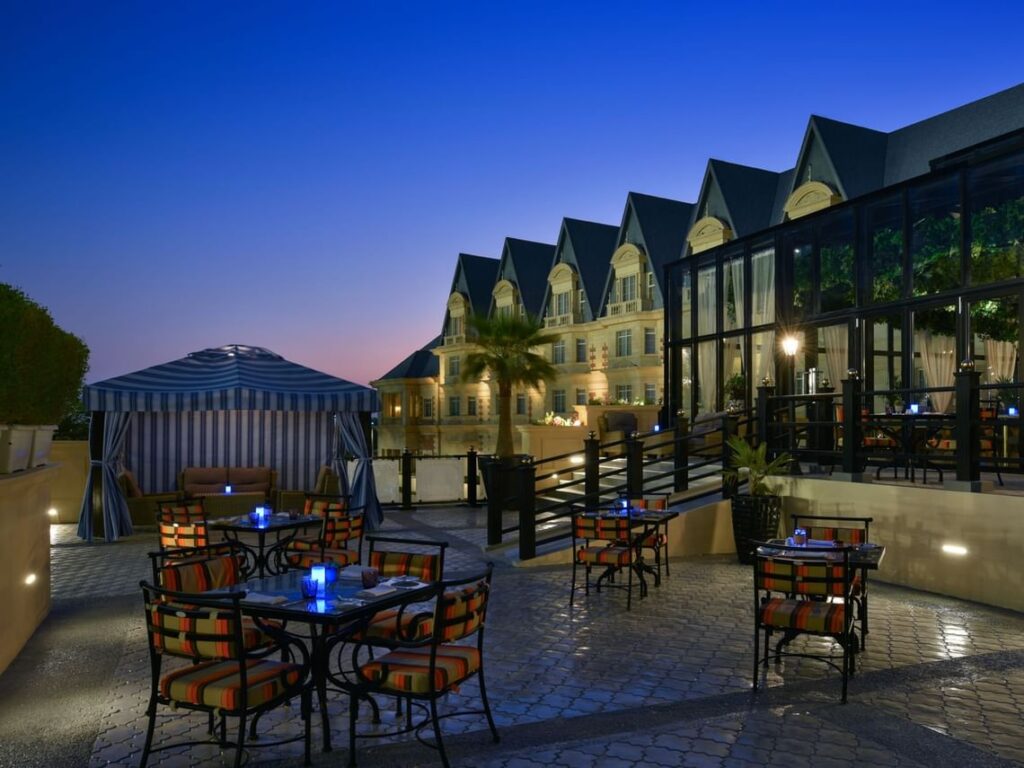 Al Aziziyah Boutique Hotel