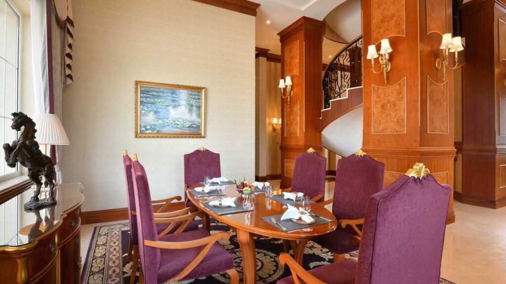 Al Aziziyah Boutique Hotel