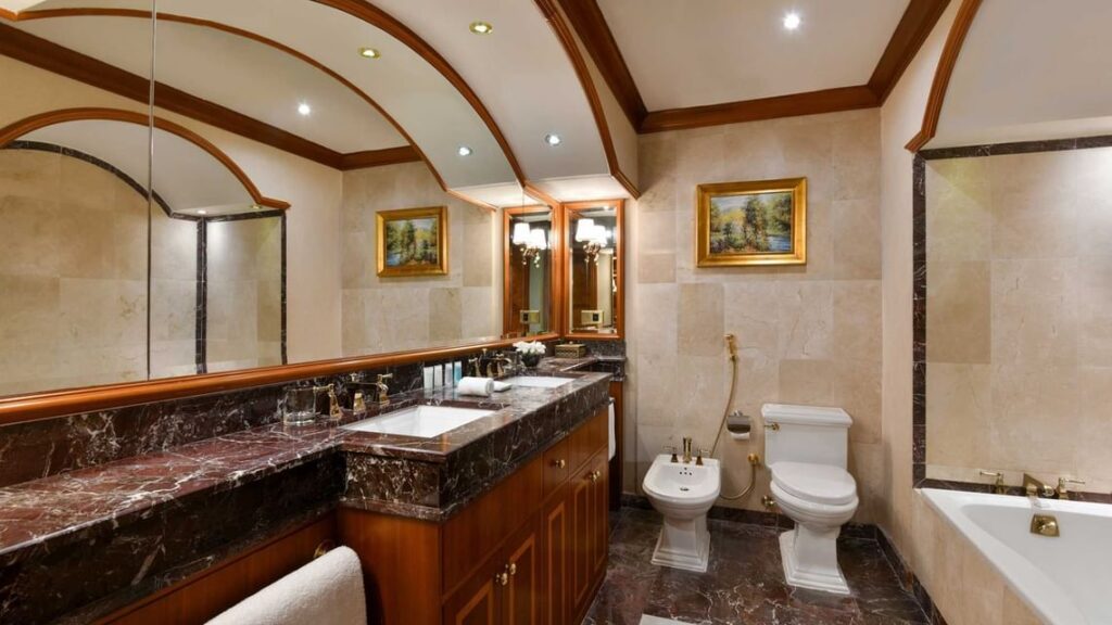 Al Aziziyah Boutique Hotel