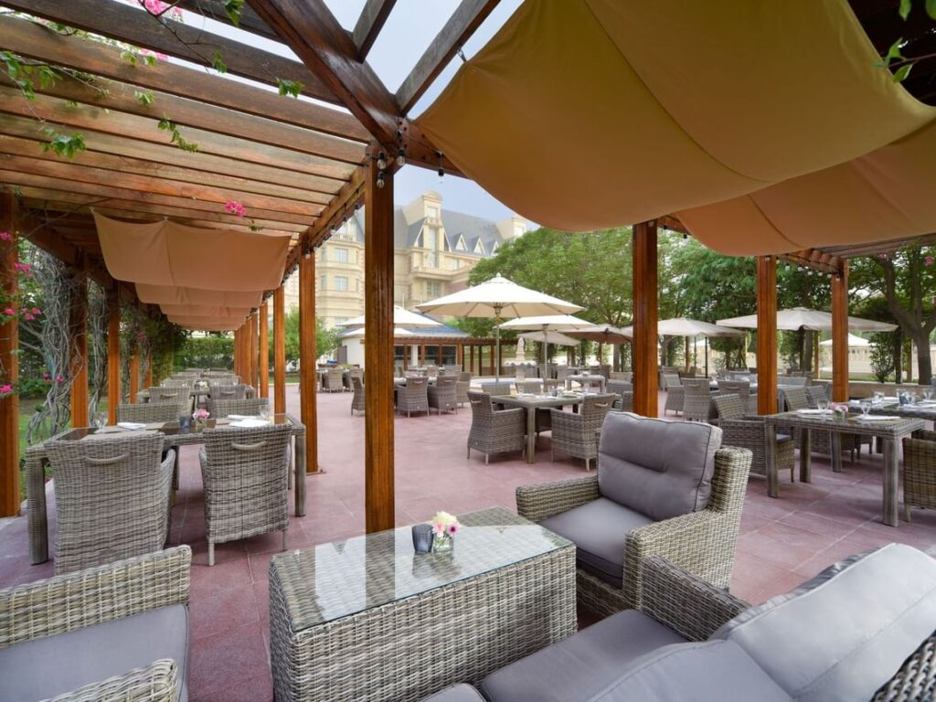 Al Aziziyah Boutique Hotel