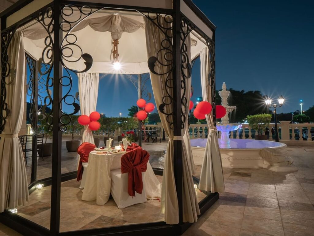 Al Aziziyah Boutique Hotel