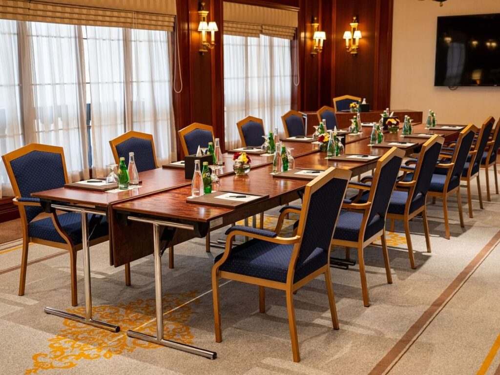 Al Aziziyah Boutique Hotel