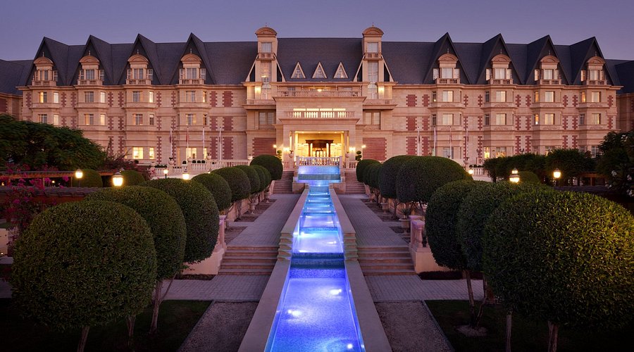 Hotels in Doha Guide | Luxury, Budget & Best Deals